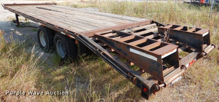 image for item DL0598 2004 Sure-Pull  equipment trailer