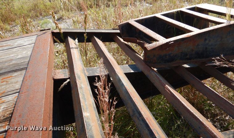 image for item DL0598 2004 Sure-Pull  equipment trailer