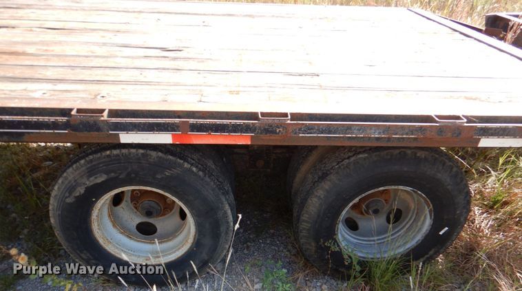 image for item DL0598 2004 Sure-Pull  equipment trailer