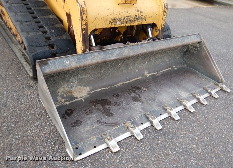 image for item DL3181 2010 Caterpillar 279C  tracked skid steer loader