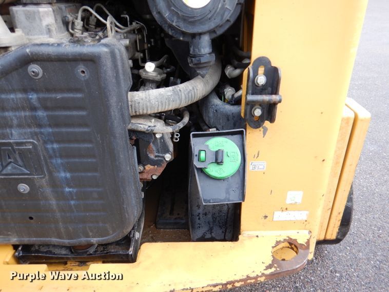 image for item DL3181 2010 Caterpillar 279C  tracked skid steer loader