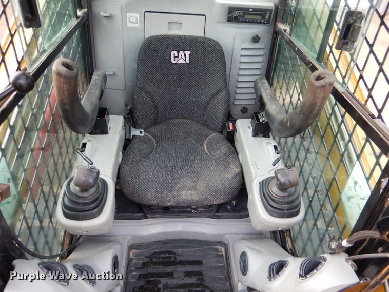 image for item DL3181 2010 Caterpillar 279C  tracked skid steer loader