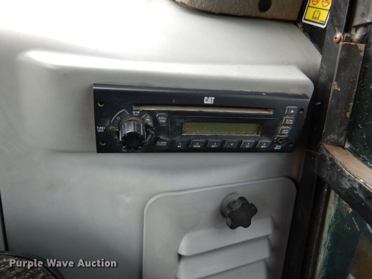 image for item DL3181 2010 Caterpillar 279C  tracked skid steer loader