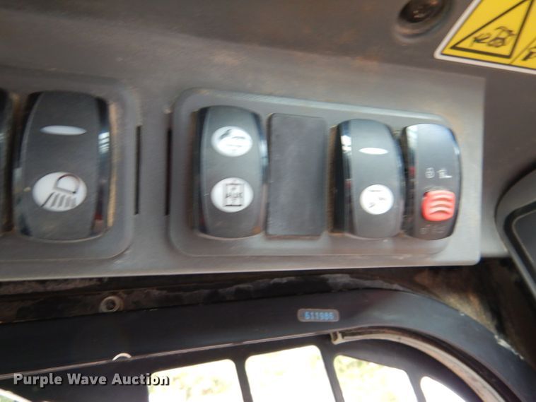 image for item DL3181 2010 Caterpillar 279C  tracked skid steer loader