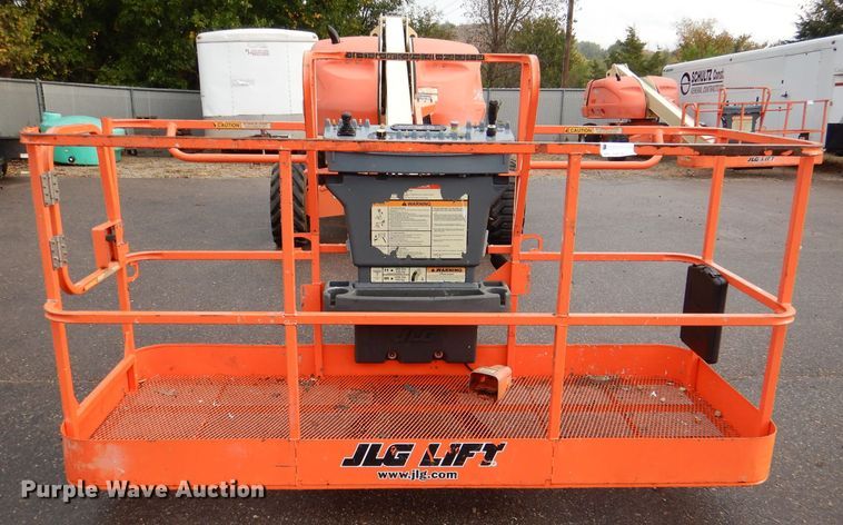 image for item DL3182 JLG 400S  boom lift