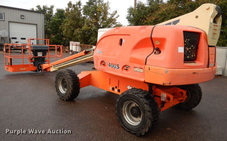 image for item DL3182 JLG 400S  boom lift