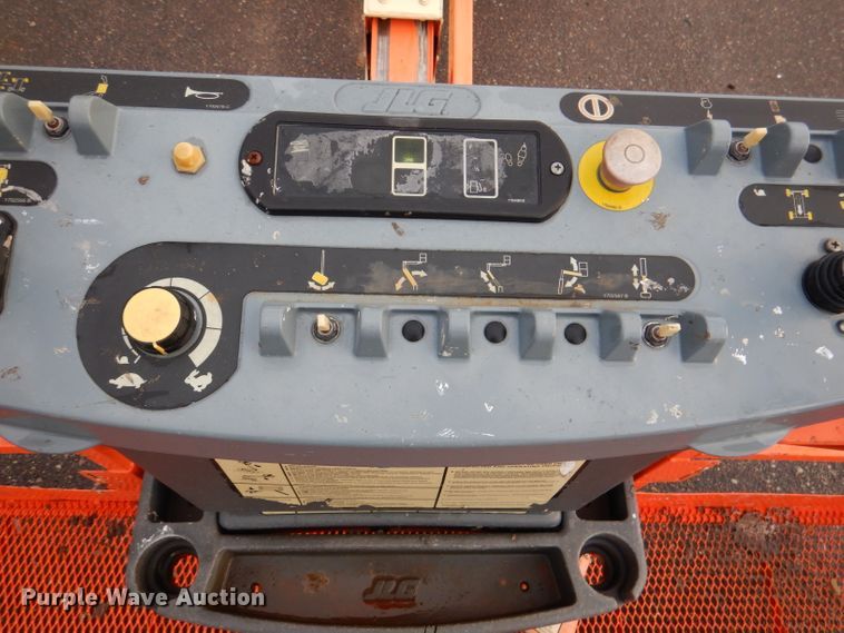 image for item DL3182 JLG 400S  boom lift