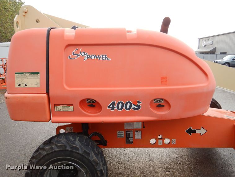 image for item DL3182 JLG 400S  boom lift