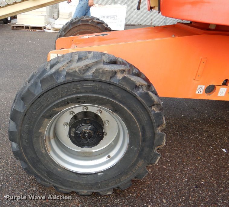 image for item DL3182 JLG 400S  boom lift