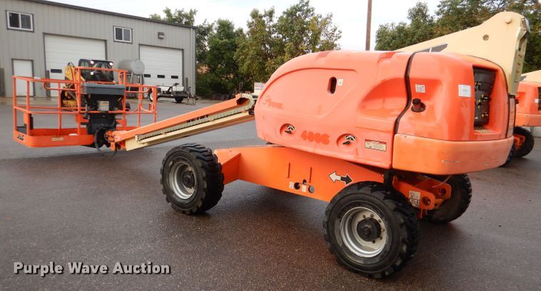 image for item DL3183 2003 JLG 400S  boom lift
