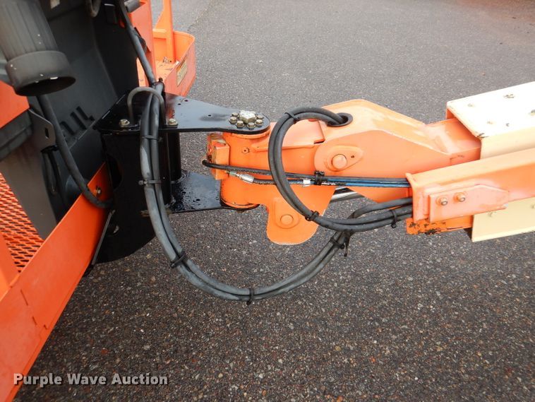 image for item DL3183 2003 JLG 400S  boom lift