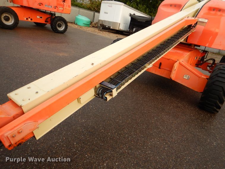 image for item DL3183 2003 JLG 400S  boom lift