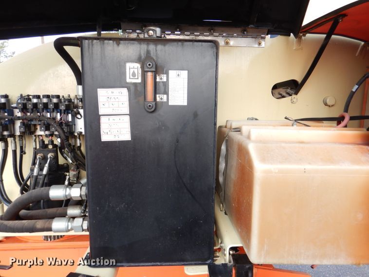 image for item DL3183 2003 JLG 400S  boom lift