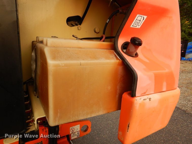 image for item DL3183 2003 JLG 400S  boom lift