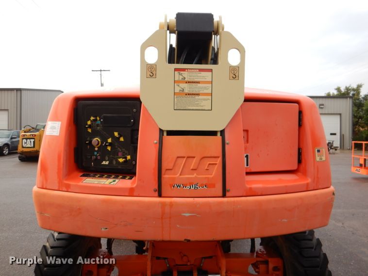 image for item DL3183 2003 JLG 400S  boom lift