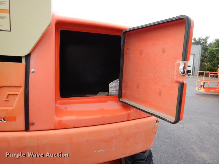 image for item DL3183 2003 JLG 400S  boom lift