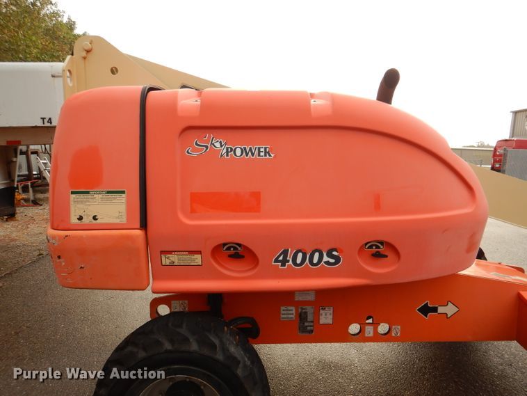 image for item DL3183 2003 JLG 400S  boom lift