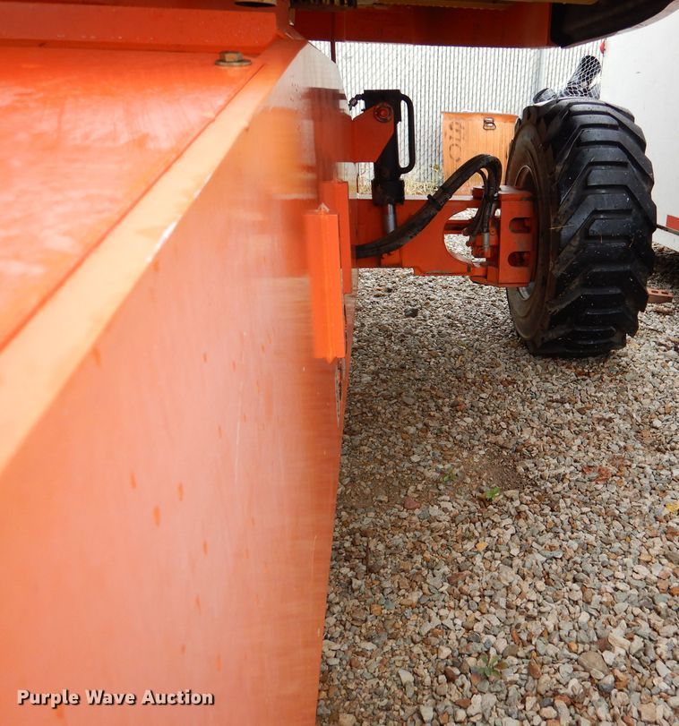 image for item DL3183 2003 JLG 400S  boom lift