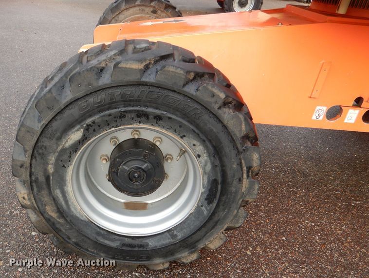 image for item DL3183 2003 JLG 400S  boom lift