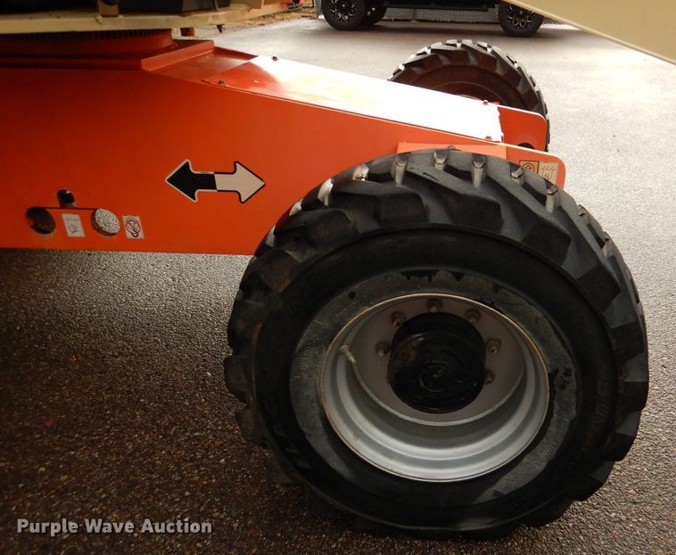 image for item DL3183 2003 JLG 400S  boom lift