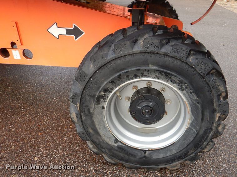 image for item DL3183 2003 JLG 400S  boom lift