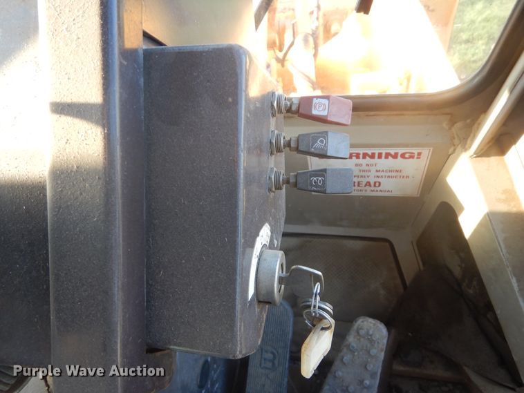 image for item DL6382 Komatsu WA500-1  wheel loader