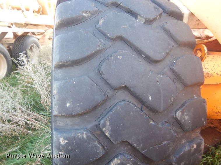 image for item DL6382 Komatsu WA500-1  wheel loader