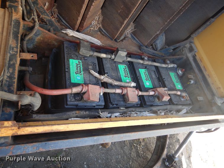 image for item DL6385 1995 Caterpillar Challenger DV87  tractor