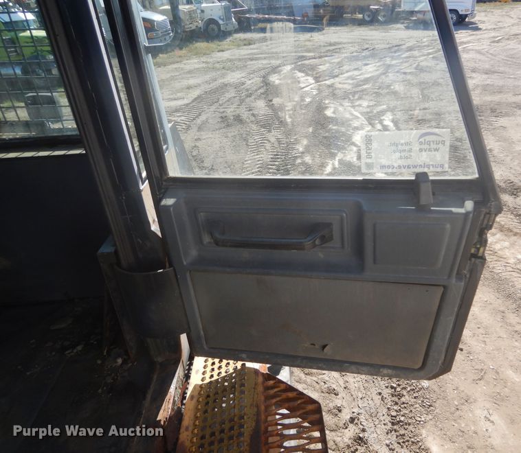 image for item DL6385 1995 Caterpillar Challenger DV87  tractor