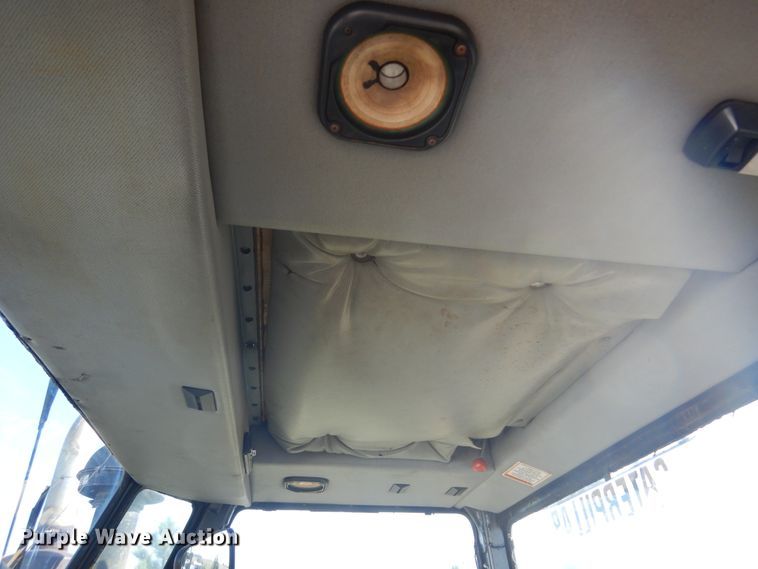 image for item DL6385 1995 Caterpillar Challenger DV87  tractor