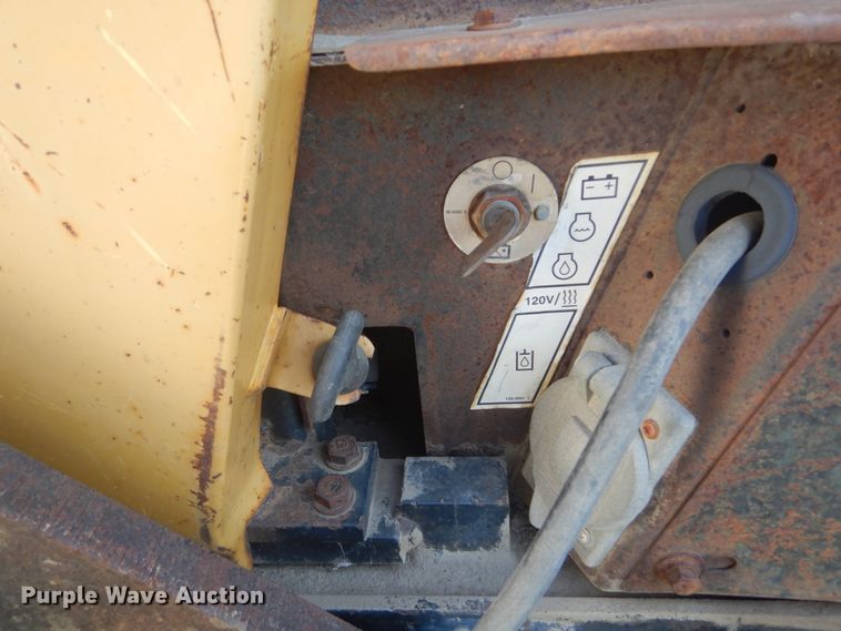 image for item DL6385 1995 Caterpillar Challenger DV87  tractor