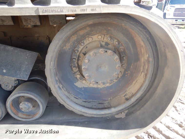 image for item DL6385 1995 Caterpillar Challenger DV87  tractor