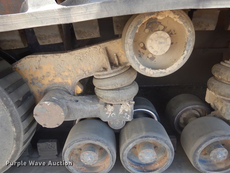 image for item DL6385 1995 Caterpillar Challenger DV87  tractor