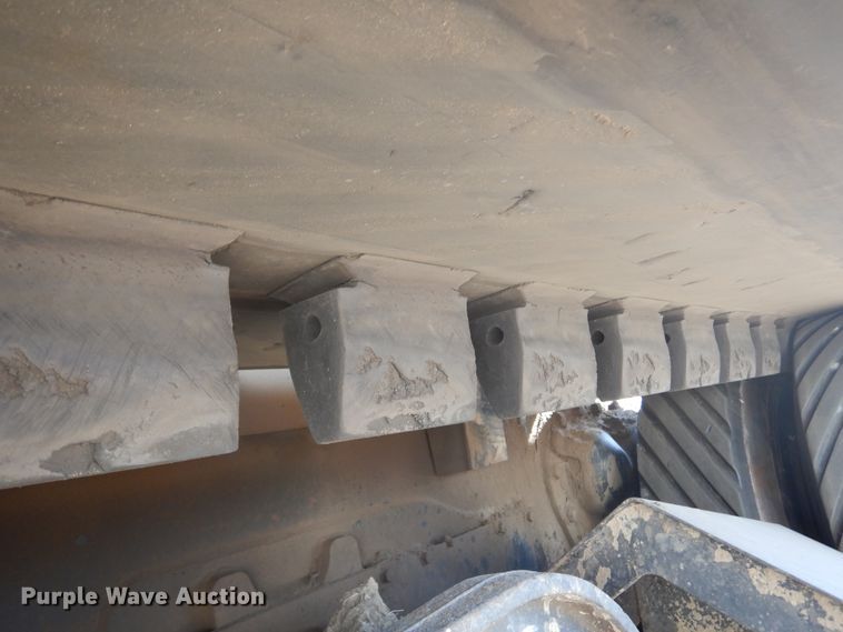 image for item DL6385 1995 Caterpillar Challenger DV87  tractor