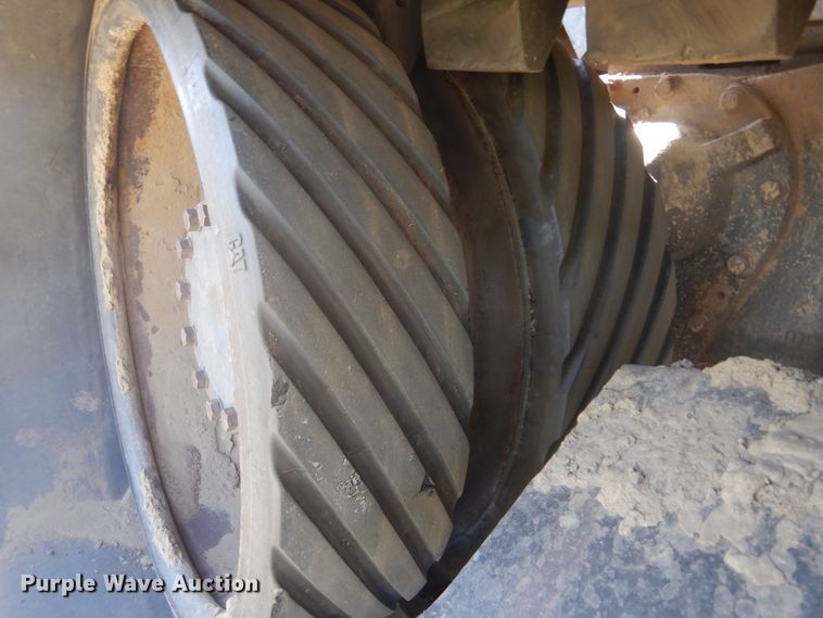 image for item DL6385 1995 Caterpillar Challenger DV87  tractor