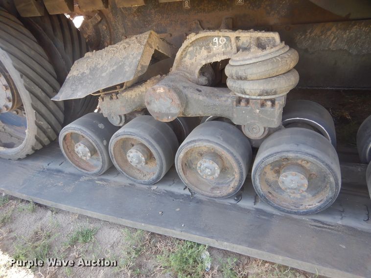 image for item DL6385 1995 Caterpillar Challenger DV87  tractor