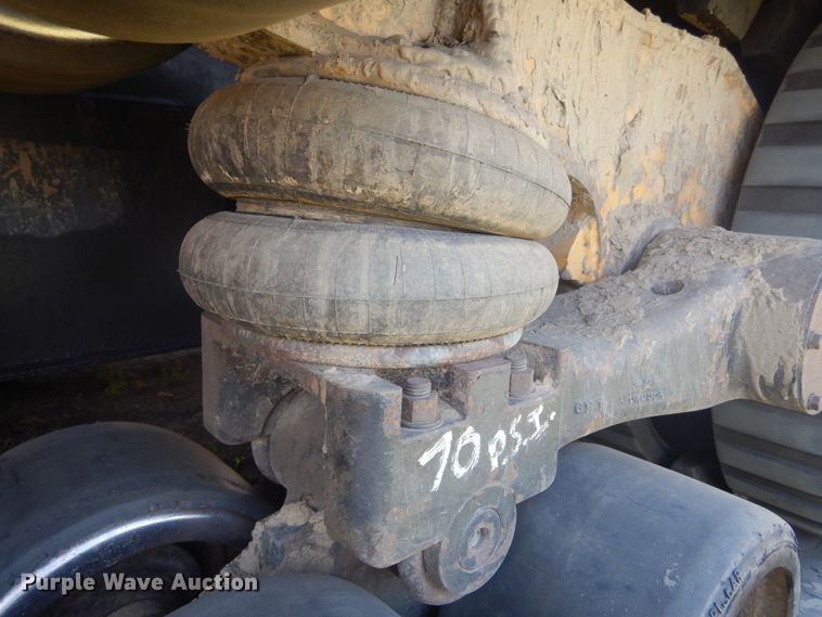 image for item DL6385 1995 Caterpillar Challenger DV87  tractor