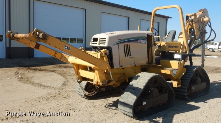 image for item DL6397 2008 Vermeer RTX1250  cable plow