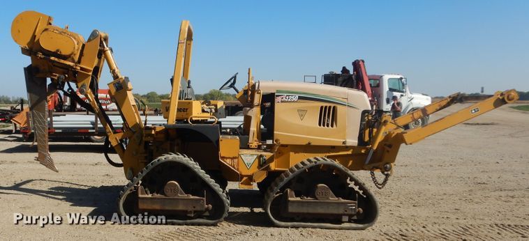 image for item DL6397 2008 Vermeer RTX1250  cable plow