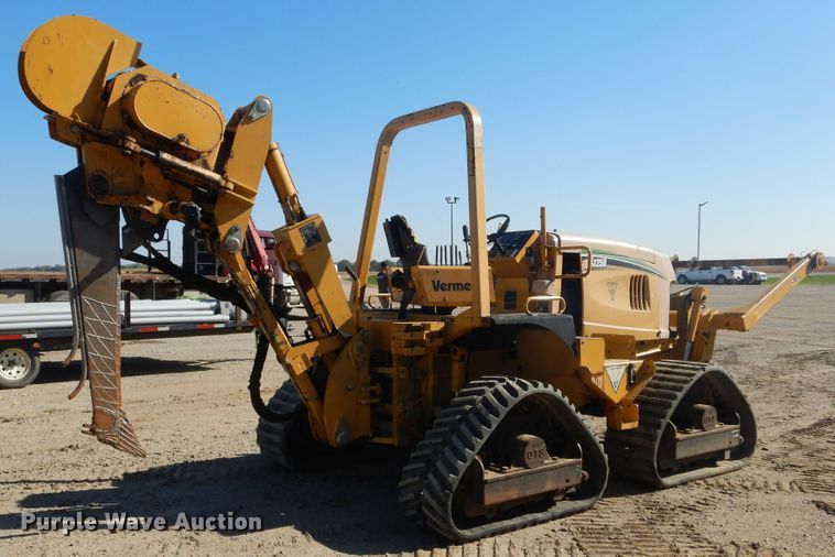 image for item DL6397 2008 Vermeer RTX1250  cable plow