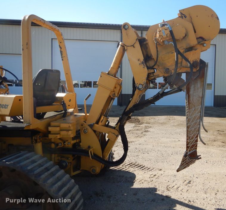 image for item DL6397 2008 Vermeer RTX1250  cable plow