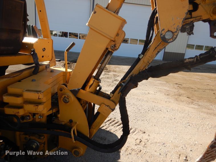 image for item DL6397 2008 Vermeer RTX1250  cable plow