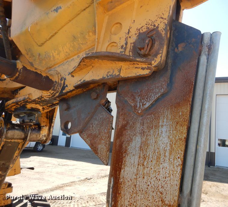 image for item DL6397 2008 Vermeer RTX1250  cable plow