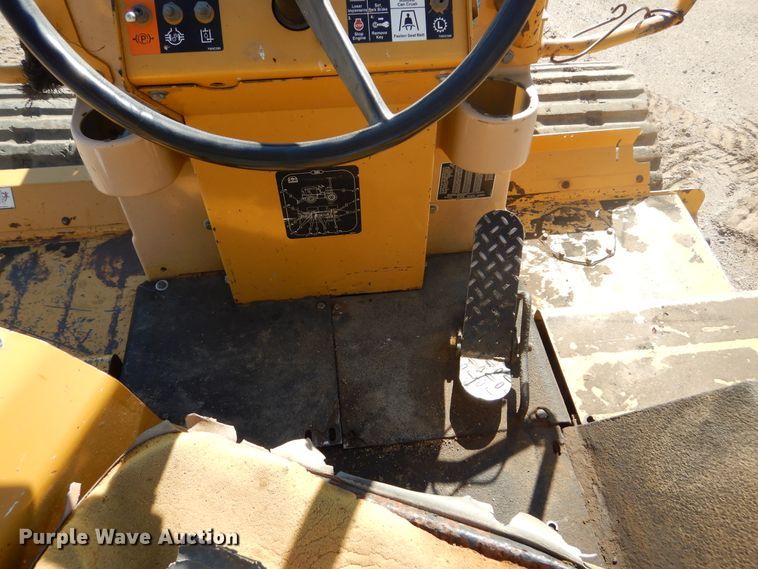 image for item DL6397 2008 Vermeer RTX1250  cable plow