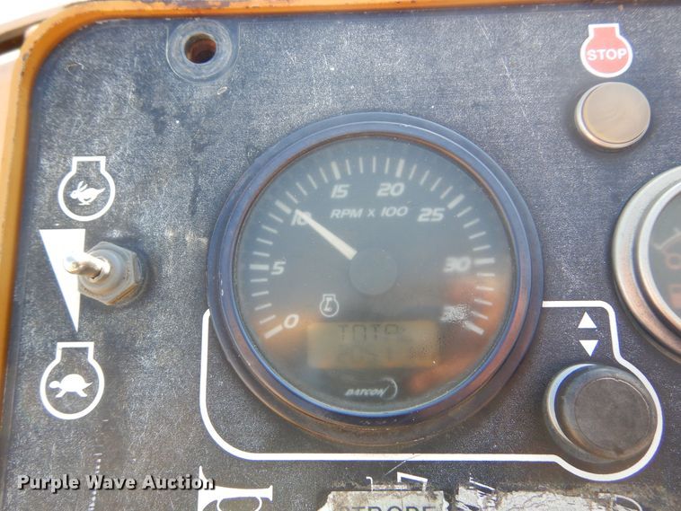 image for item DL6397 2008 Vermeer RTX1250  cable plow