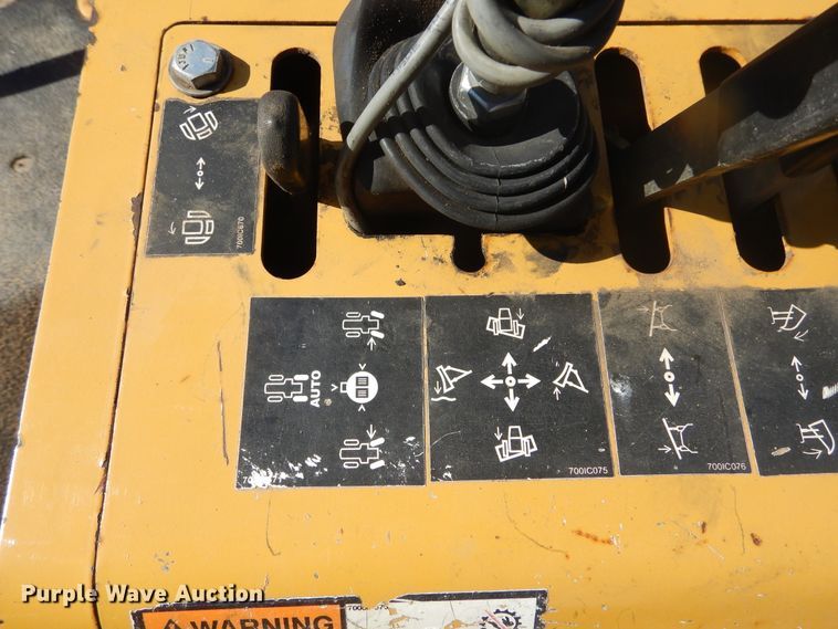 image for item DL6397 2008 Vermeer RTX1250  cable plow