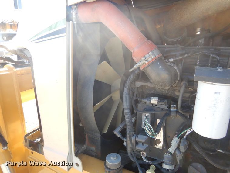 image for item DL6397 2008 Vermeer RTX1250  cable plow