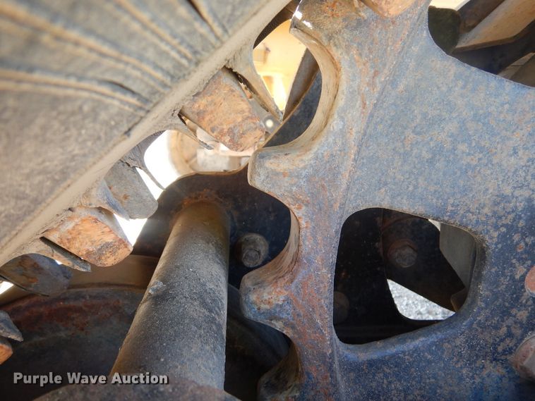 image for item DL6397 2008 Vermeer RTX1250  cable plow