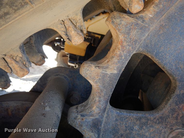 image for item DL6397 2008 Vermeer RTX1250  cable plow