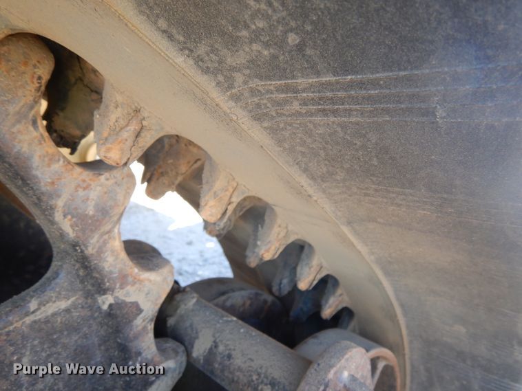 image for item DL6397 2008 Vermeer RTX1250  cable plow